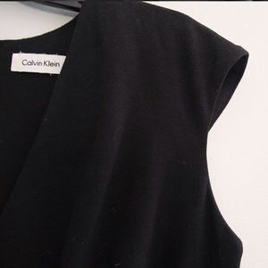 Knee Length Black Short Sleeved Winter Dress